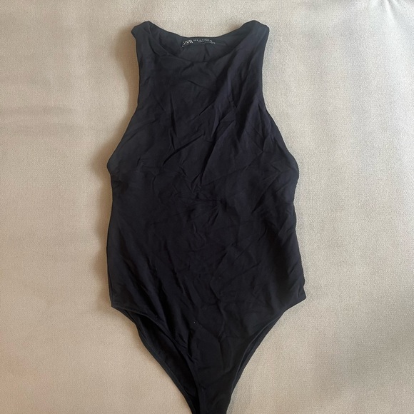 Zara Bodysuit - Picture 2 of 3